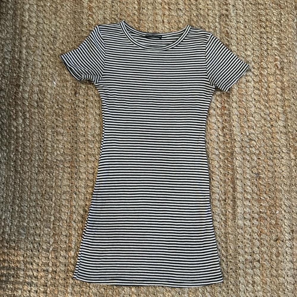 BRANDY MELVILLE BLACK & WHITE STRIPED MINI DRESS SIZE ONE SIZE